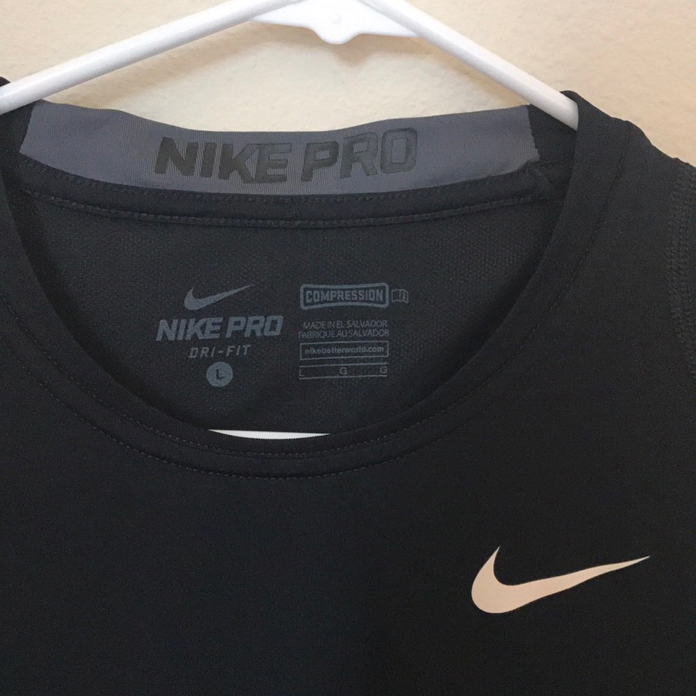 Nike Compression Shirt - Picture 2 of 2